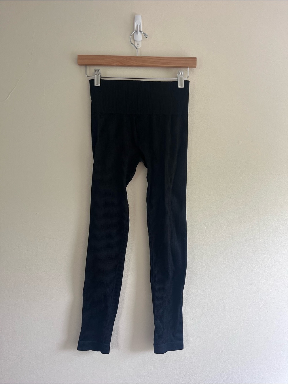 Colsie Ribbed High-waist Black Leggings - Size S